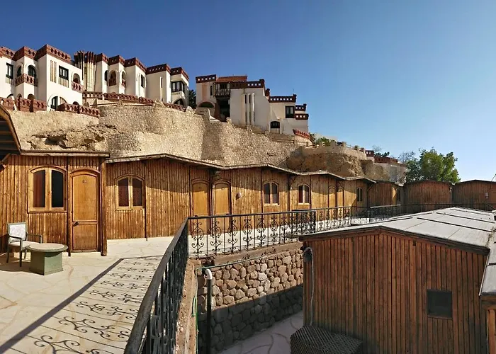 Umbi Sharks Bay Diving Village Üdülőközpont Sarm es-Sejk