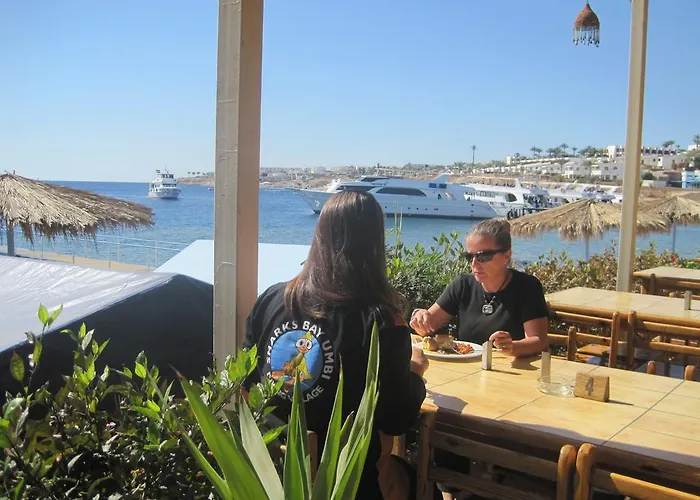 Üdülőközpont Umbi Sharks Bay Diving Village Sarm es-Sejk