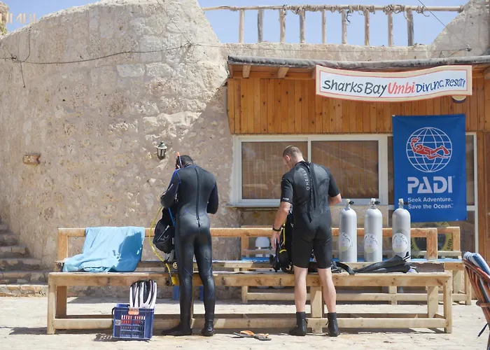 Umbi Sharks Bay Diving Village 3*