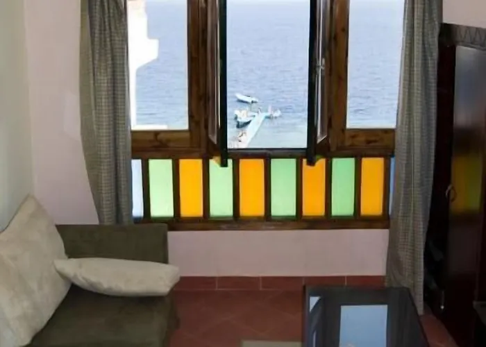 Umbi Sharks Bay Diving Village 3* Sarm es-Sejk