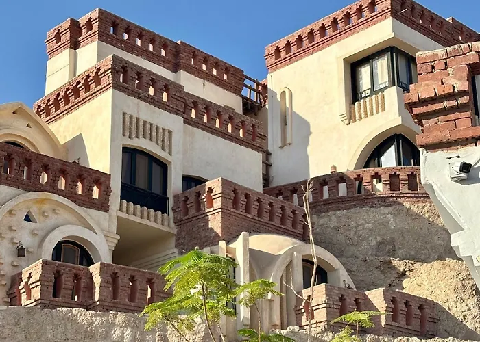 Umbi Sharks Bay Diving Village 3*